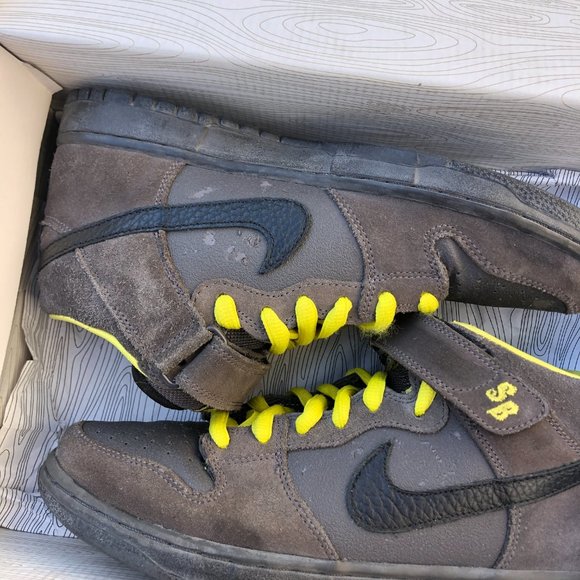 Nike SB Dunk Mid Batman - Picture 3 of 8